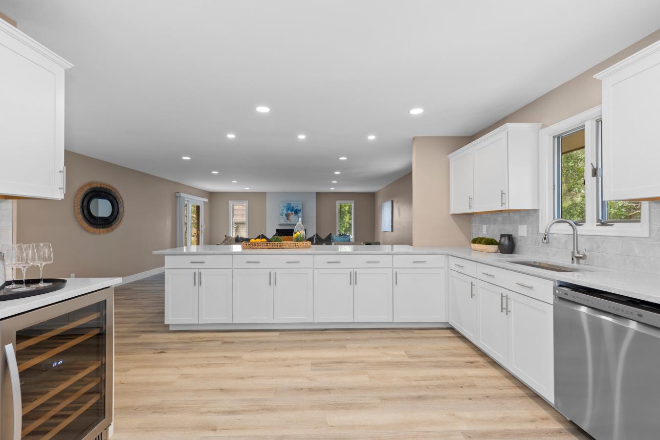 Littleton, Arapahoe, 80123, United States, 4 Bedrooms Bedrooms, ,3 BathroomsBathrooms,Residential,For Sale,1907904