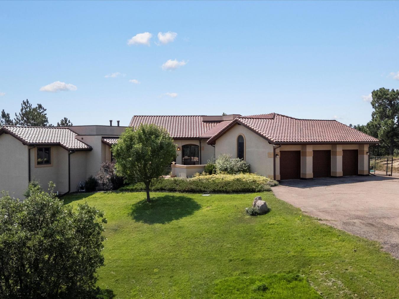 Castle Rock, Douglas, 80104, United States, 4 Bedrooms Bedrooms, ,4 BathroomsBathrooms,Residential,For Sale,1907903