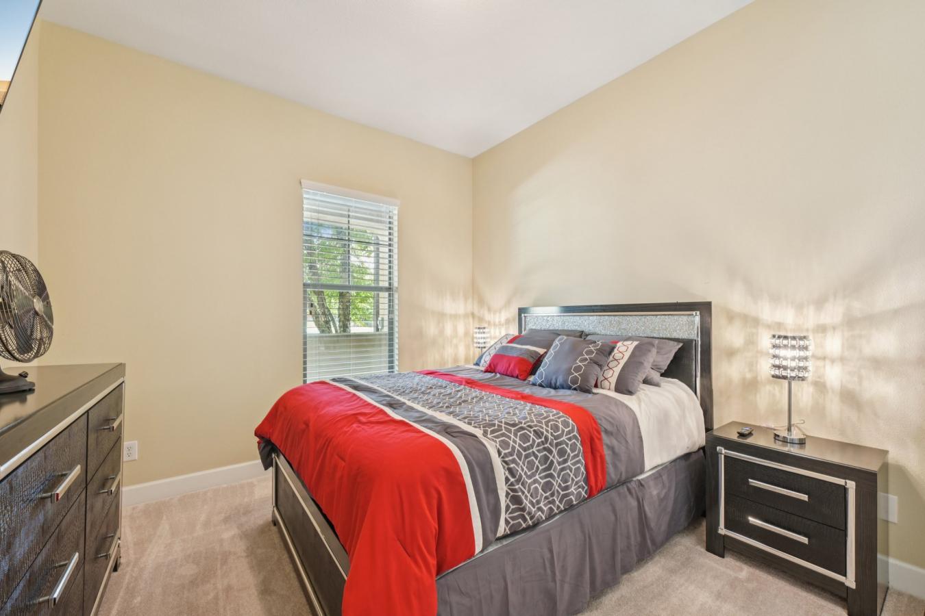 Discover the perfect lakeside escape in this beautifully appointed 2-b – image 13