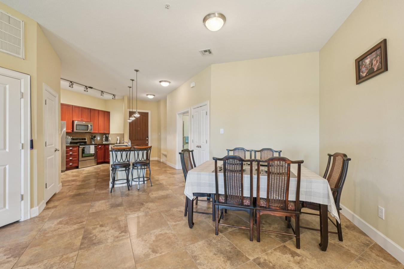 Discover the perfect lakeside escape in this beautifully appointed 2-b – image 6
