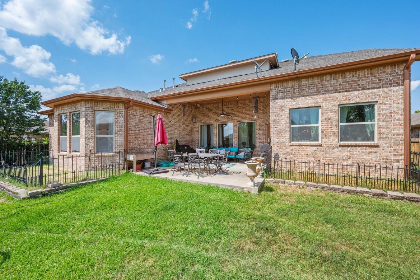 College Station, Brazos, 77845, United States, 5 Bedrooms Bedrooms, ,4 BathroomsBathrooms,Residential,For Sale,1909026
