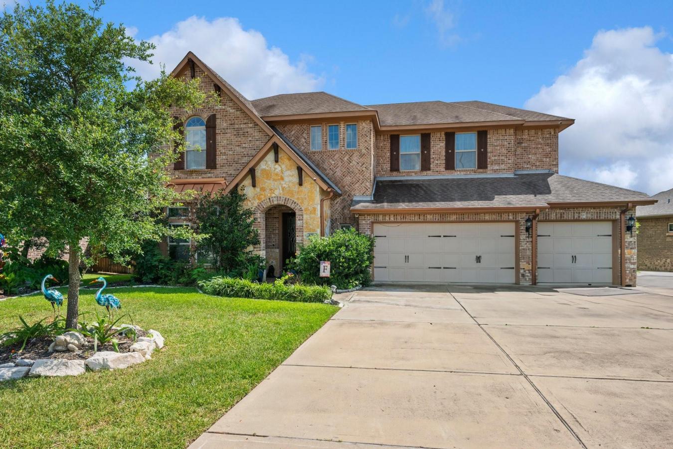 College Station, Brazos, 77845, United States, 5 Bedrooms Bedrooms, ,4 BathroomsBathrooms,Residential,For Sale,1909026