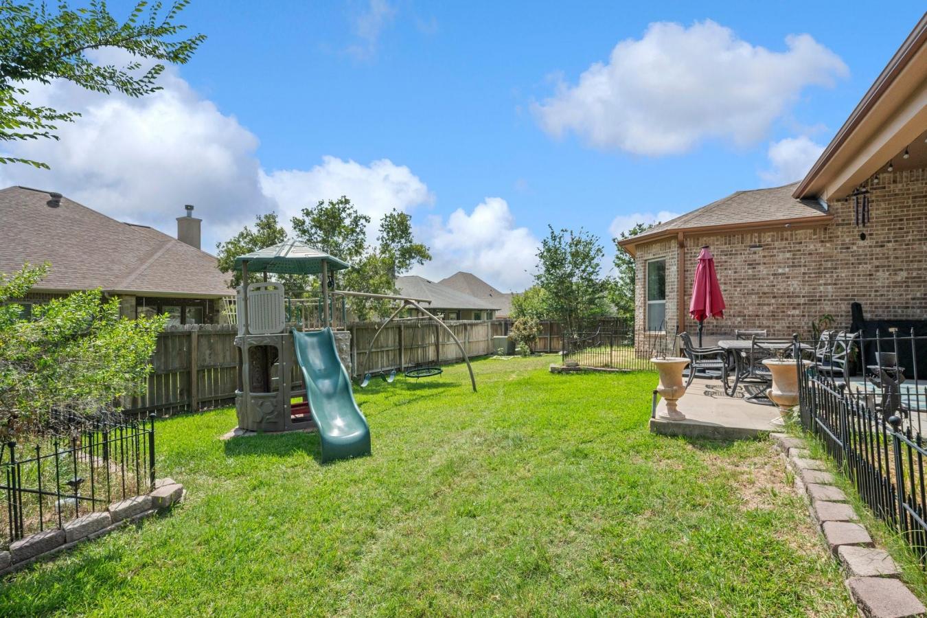 College Station, Brazos, 77845, United States, 5 Bedrooms Bedrooms, ,4 BathroomsBathrooms,Residential,For Sale,1909026