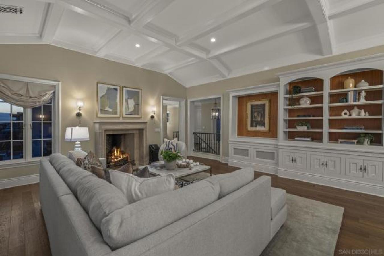 San Diego, San Diego, 92110, United States, 2 Bedrooms Bedrooms, ,2 BathroomsBathrooms,Residential,For Sale,1909024