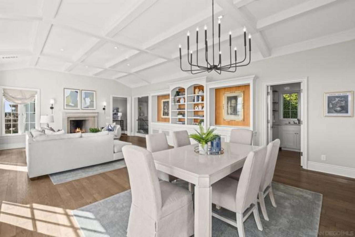 San Diego, San Diego, 92110, United States, 2 Bedrooms Bedrooms, ,2 BathroomsBathrooms,Residential,For Sale,1909024