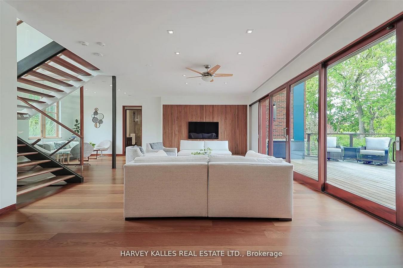 Toronto, ON, m8x2r8, Canada, 5 Bedrooms Bedrooms, ,8 BathroomsBathrooms,Residential,For Sale,1907899