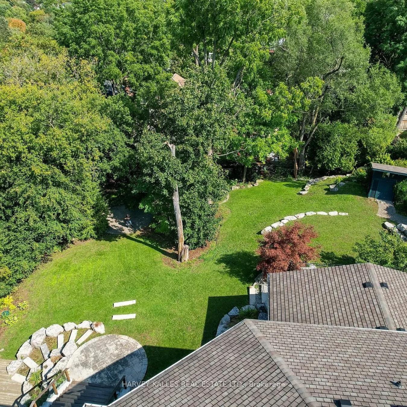 Toronto, ON, m8x2r8, Canada, 5 Bedrooms Bedrooms, ,8 BathroomsBathrooms,Residential,For Sale,1907899