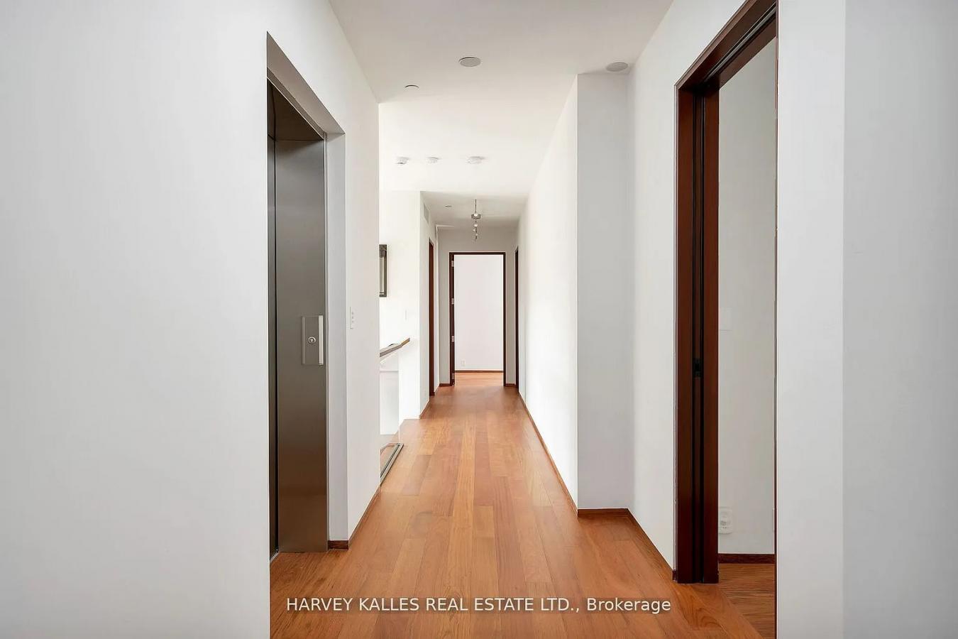 Toronto, ON, m8x2r8, Canada, 5 Bedrooms Bedrooms, ,8 BathroomsBathrooms,Residential,For Sale,1907899