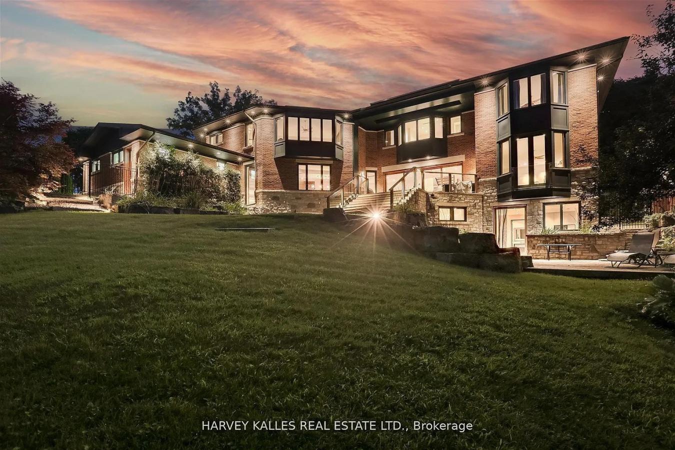 Toronto, ON, m8x2r8, Canada, 5 Bedrooms Bedrooms, ,8 BathroomsBathrooms,Residential,For Sale,1907899