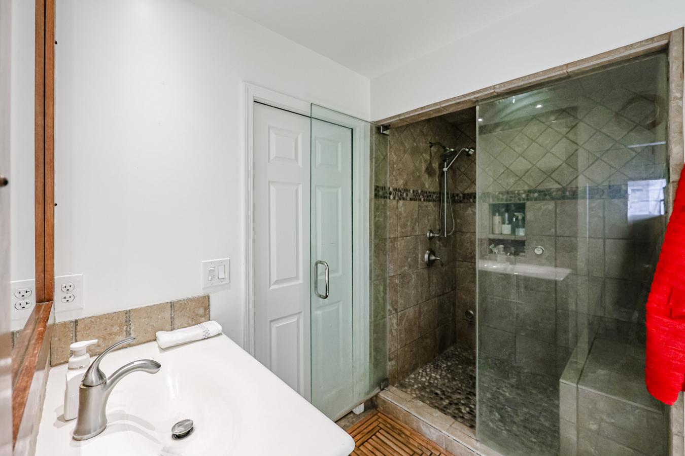 Scottsdale, Arizona, 85260, United States, 6 Bedrooms Bedrooms, ,4 BathroomsBathrooms,Residential,For Sale,1909017