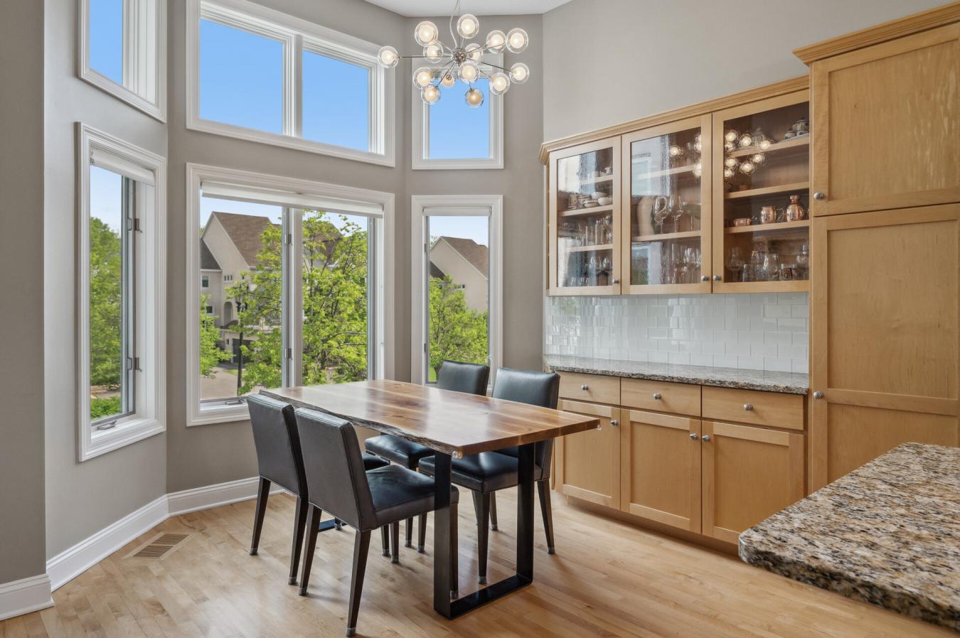 Minneapolis, Minnesota, 55401, United States, 4 Bedrooms Bedrooms, ,3 BathroomsBathrooms,Residential,For Sale,1907898