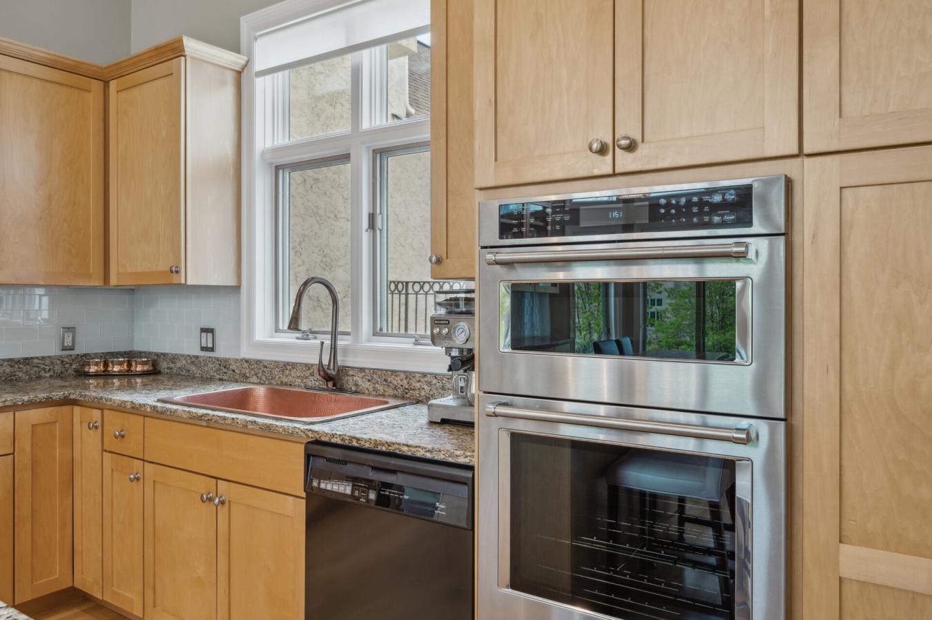 Minneapolis, Minnesota, 55401, United States, 4 Bedrooms Bedrooms, ,3 BathroomsBathrooms,Residential,For Sale,1907898