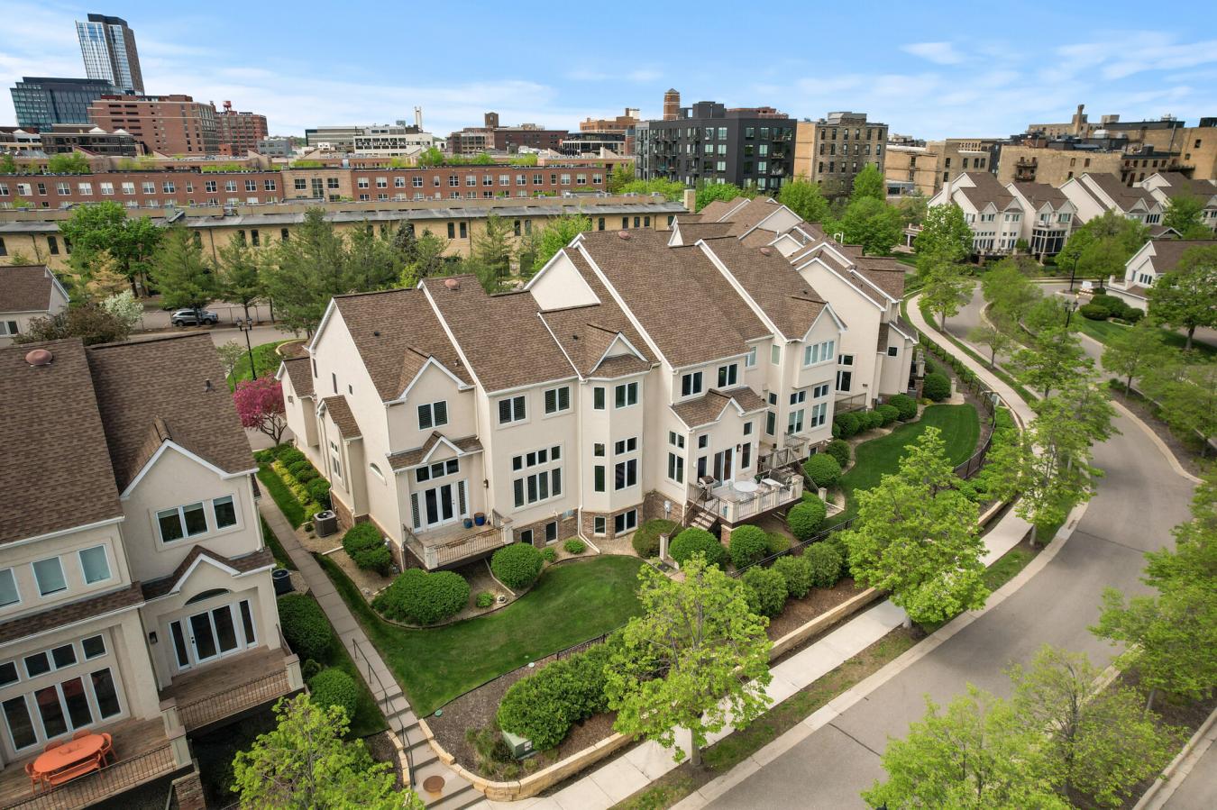 Minneapolis, Minnesota, 55401, United States, 4 Bedrooms Bedrooms, ,3 BathroomsBathrooms,Residential,For Sale,1907898
