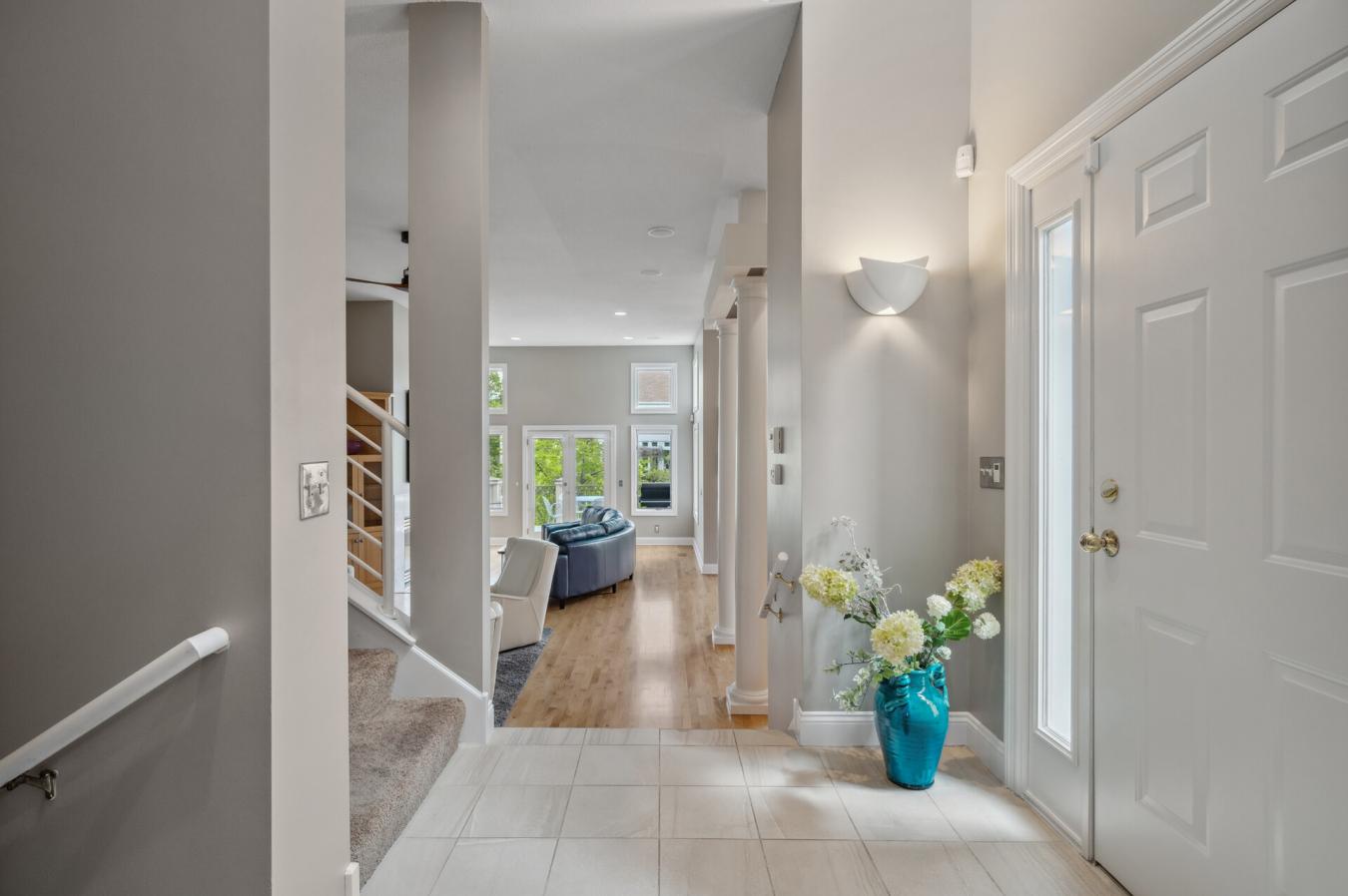 Minneapolis, Minnesota, 55401, United States, 4 Bedrooms Bedrooms, ,3 BathroomsBathrooms,Residential,For Sale,1907898