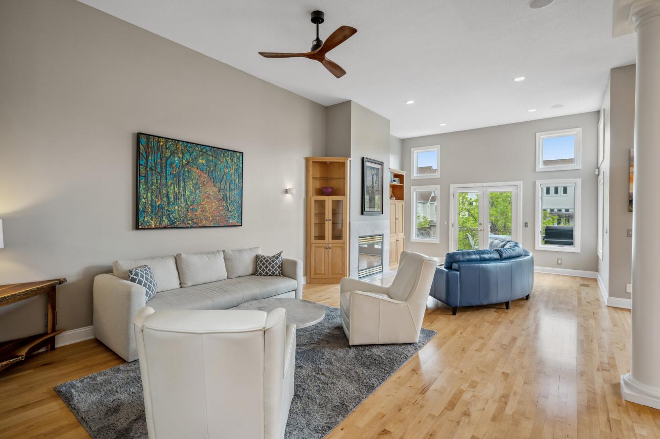 Minneapolis, Minnesota, 55401, United States, 4 Bedrooms Bedrooms, ,3 BathroomsBathrooms,Residential,For Sale,1907898