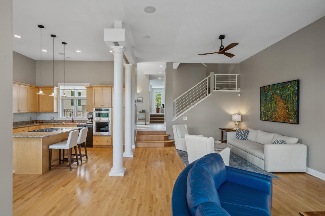 Minneapolis, Minnesota, 55401, United States, 4 Bedrooms Bedrooms, ,3 BathroomsBathrooms,Residential,For Sale,1907898