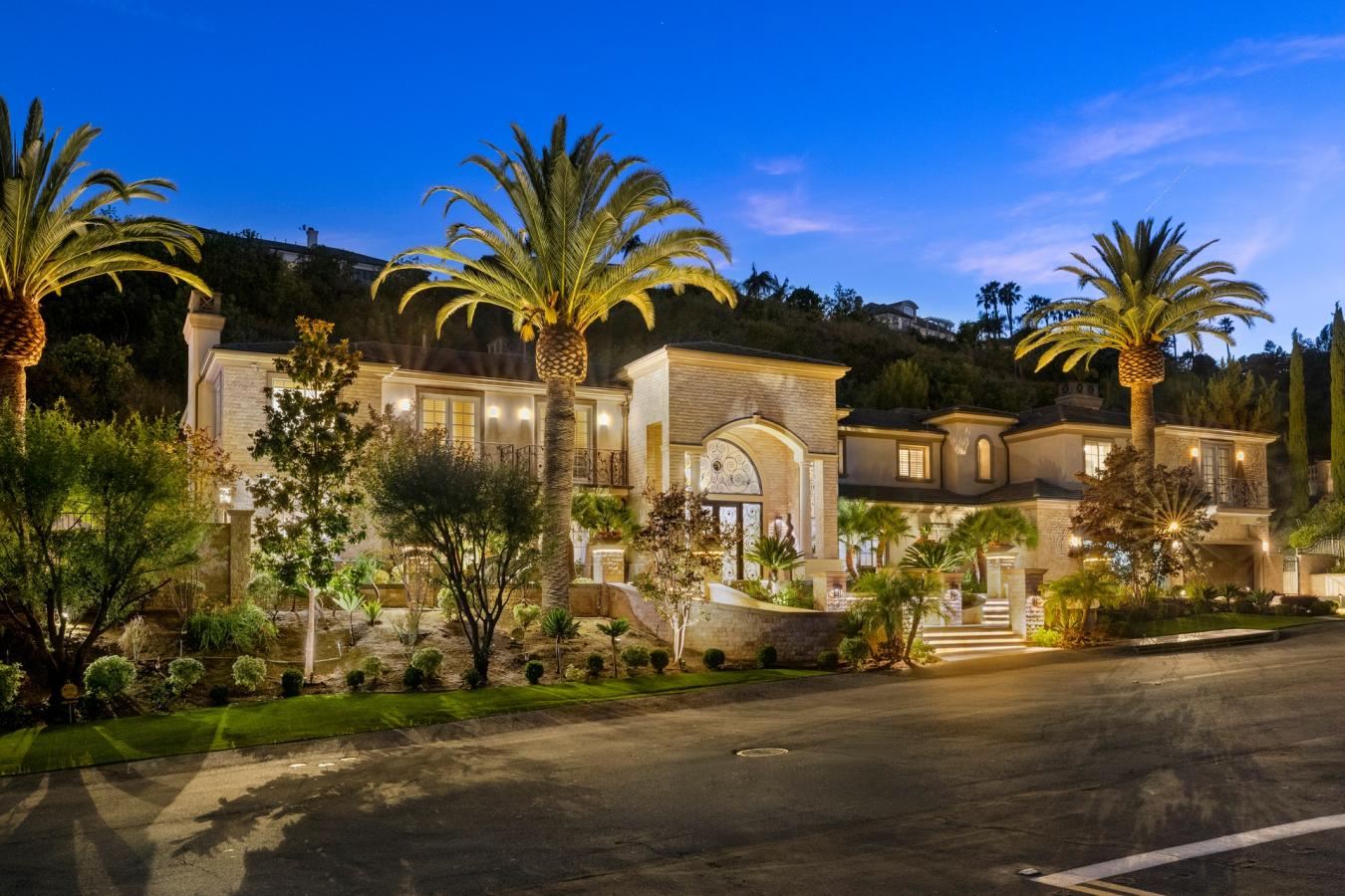 Diamond Bar, California, 91765, United States, 6 Bedrooms Bedrooms, ,7 BathroomsBathrooms,Residential,For Sale,1907897