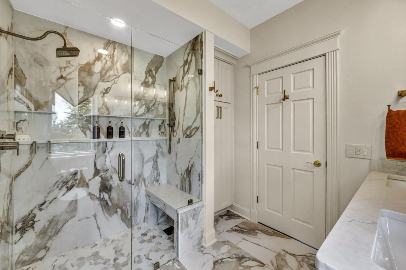 Mentor, Ohio, 44060, United States, 6 Bedrooms Bedrooms, ,5 BathroomsBathrooms,Residential,For Sale,1992788