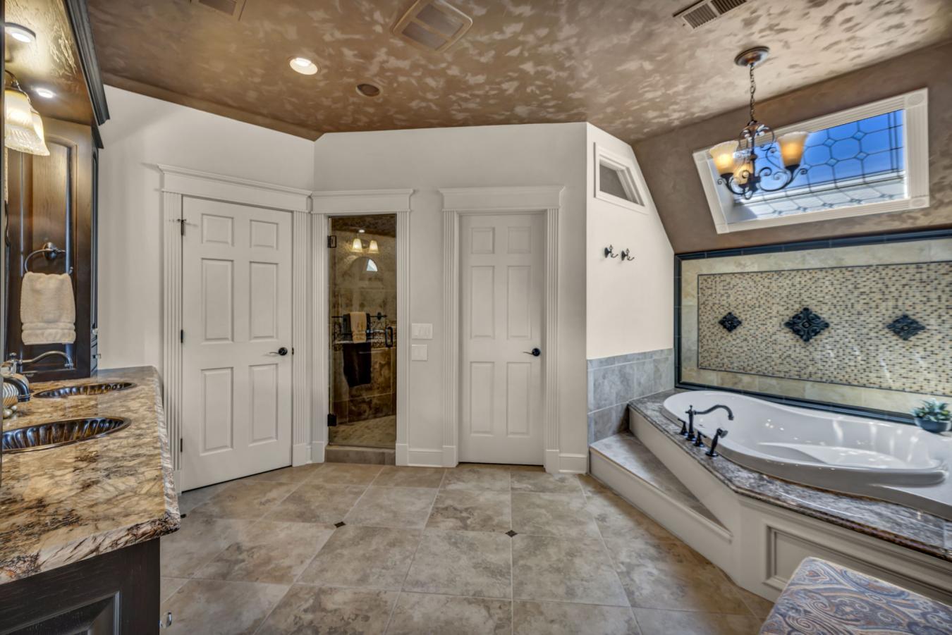 Mentor, Ohio, 44060, United States, 6 Bedrooms Bedrooms, ,5 BathroomsBathrooms,Residential,For Sale,1992788