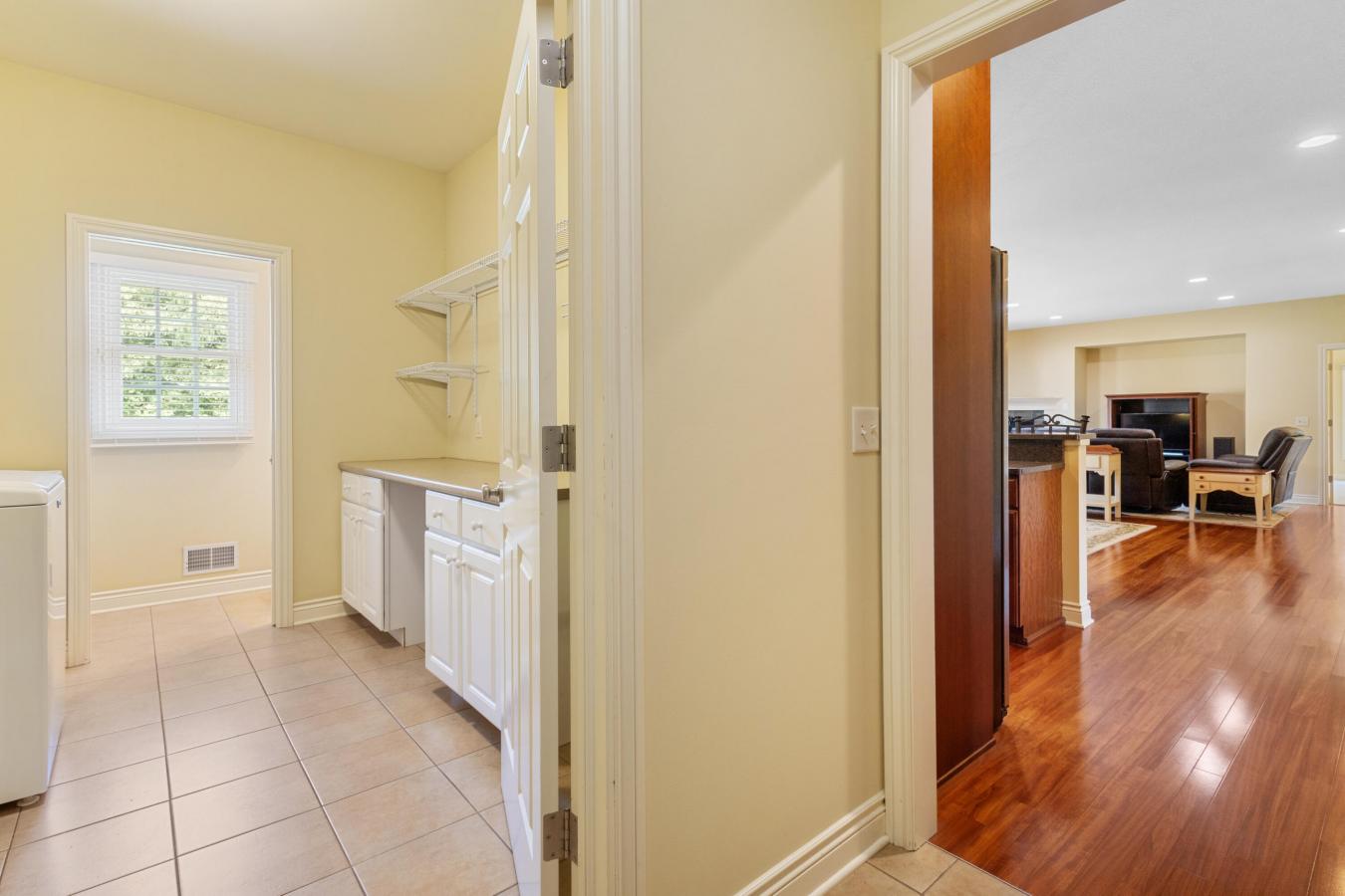 Kalamazoo, Kalamazoo, 49009, United States, 5 Bedrooms Bedrooms, ,3 BathroomsBathrooms,Residential,For Sale,1909011