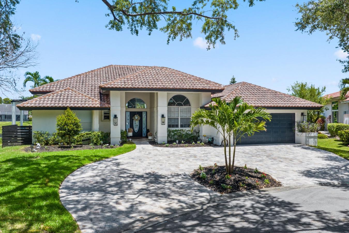 Coral Springs, Broward, 33076, United States, 5 Bedrooms Bedrooms, ,3 BathroomsBathrooms,Residential,For Sale,1909010
