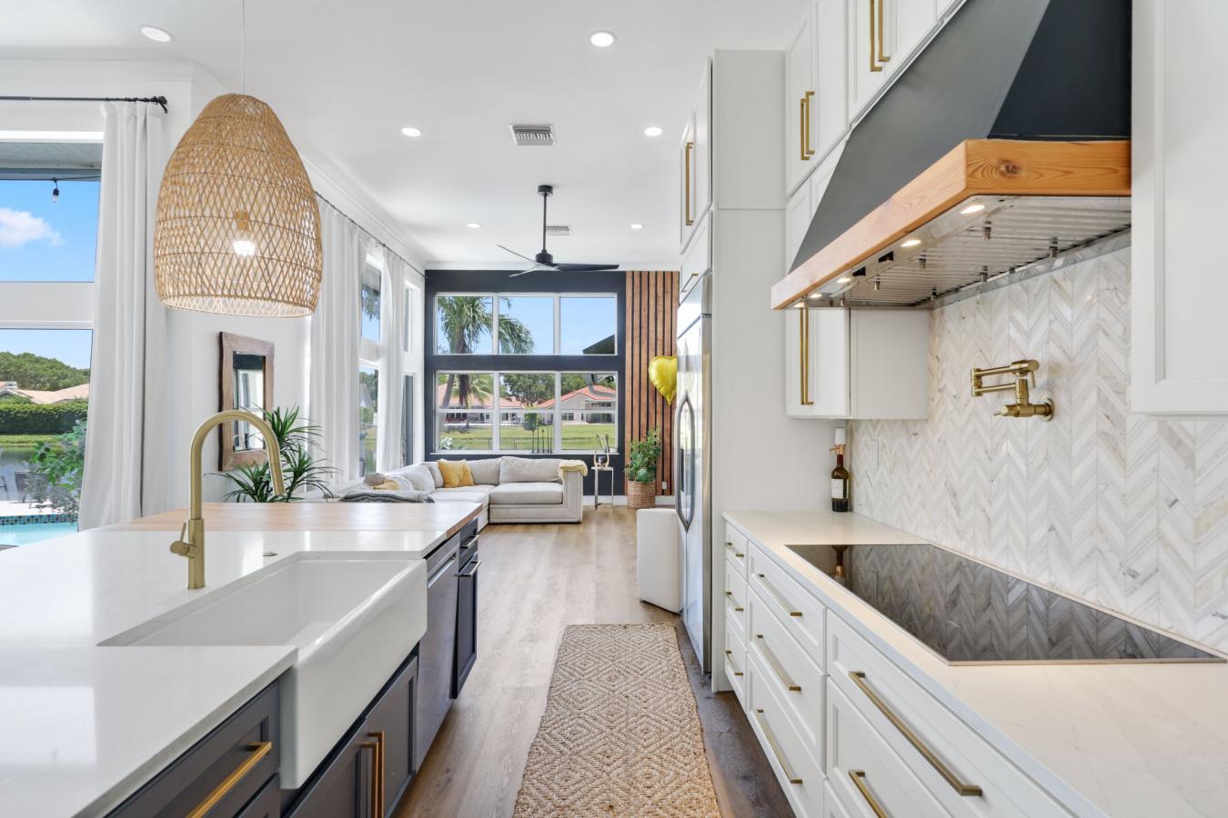 Coral Springs, Broward, 33076, United States, 5 Bedrooms Bedrooms, ,3 BathroomsBathrooms,Residential,For Sale,1909010