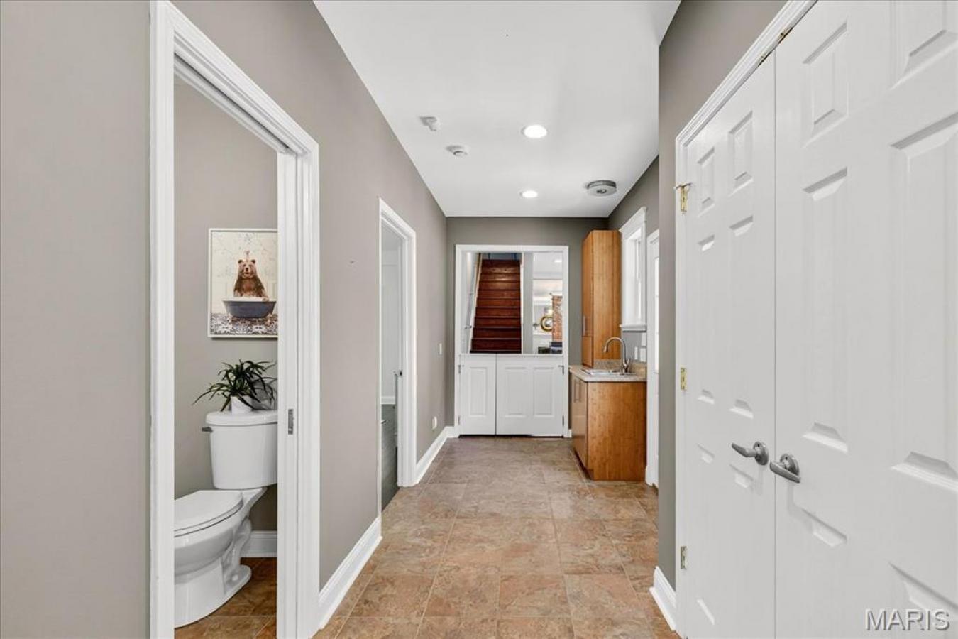 Brentwood, St. Louis, 63144, United States, 5 Bedrooms Bedrooms, ,4 BathroomsBathrooms,Residential,For Sale,1909006