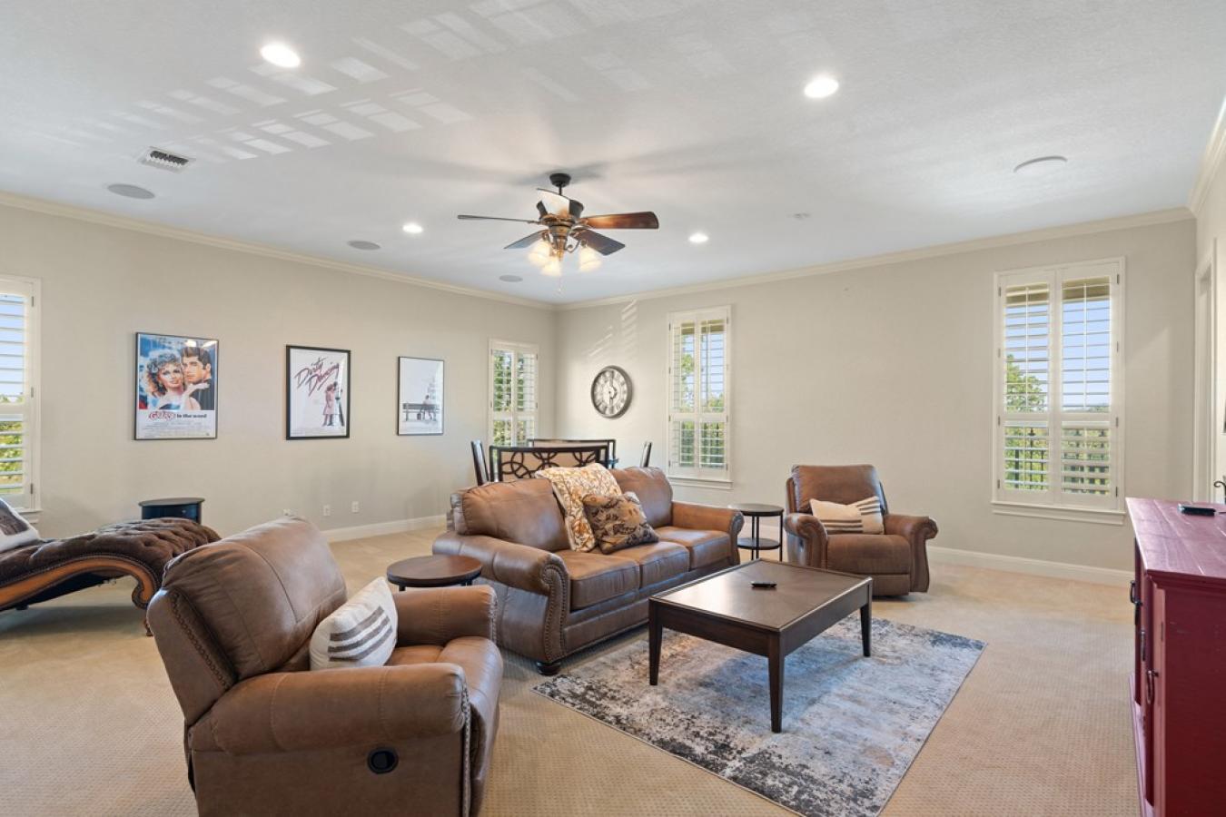 Fredericksburg, Gillespie, 78624, United States, 4 Bedrooms Bedrooms, ,4 BathroomsBathrooms,Residential,For Sale,1909004