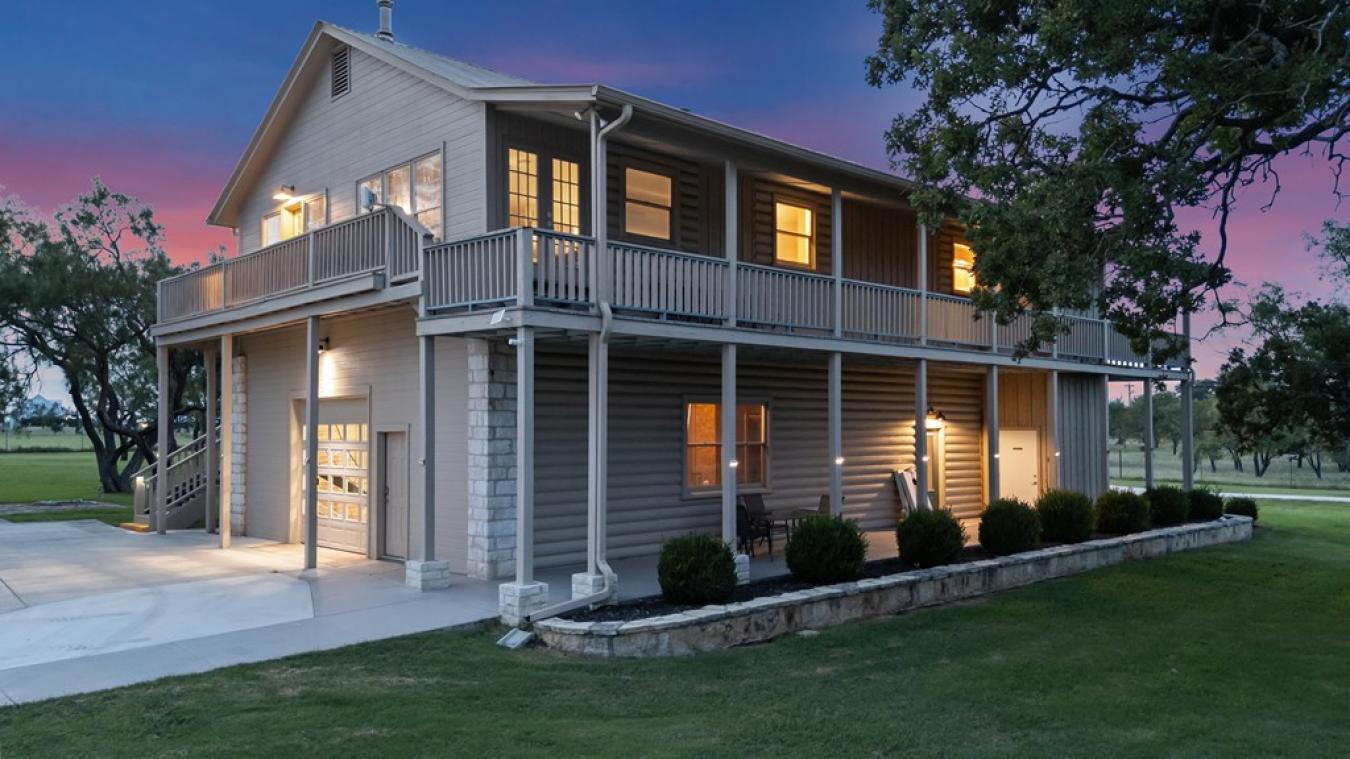 Fredericksburg, Gillespie, 78624, United States, 4 Bedrooms Bedrooms, ,4 BathroomsBathrooms,Residential,For Sale,1909004