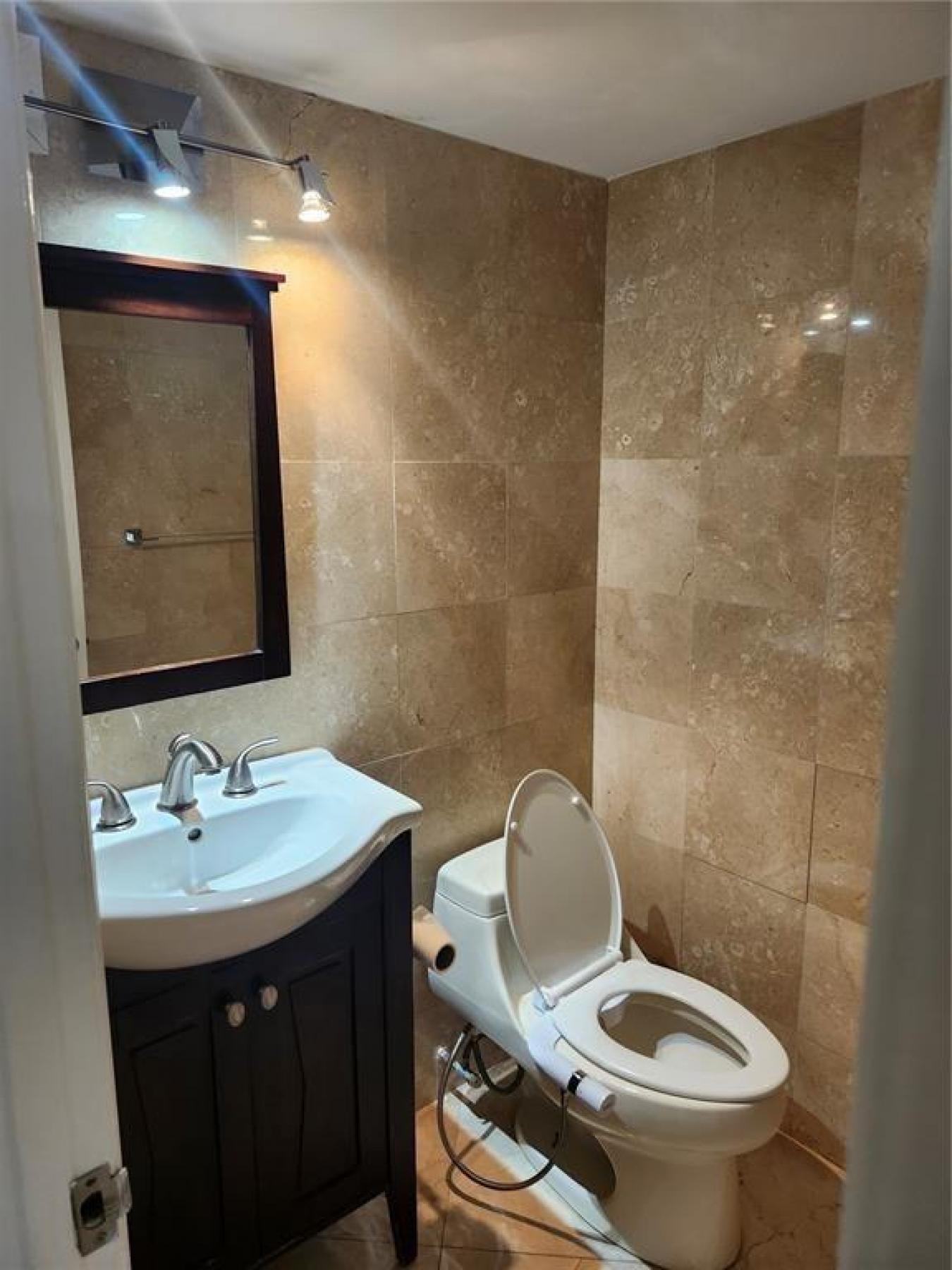 400 Leslie Drive 402, Hallandale Beach, Broward, 33009, United States, 1 Bedroom Bedrooms, ,1 BathroomBathrooms,Residential,For Sale,400 Leslie Drive 402,F10507664