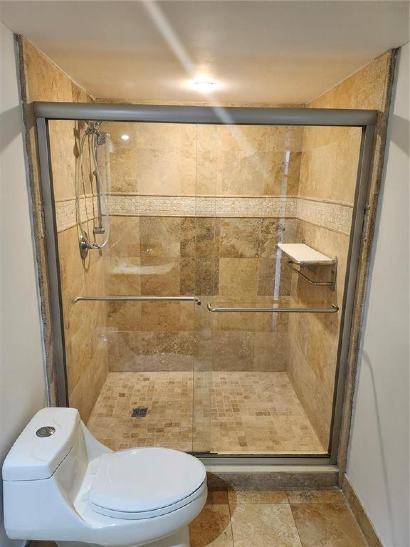 400 Leslie Drive 402, Hallandale Beach, Broward, 33009, United States, 1 Bedroom Bedrooms, ,1 BathroomBathrooms,Residential,For Sale,400 Leslie Drive 402,F10507664