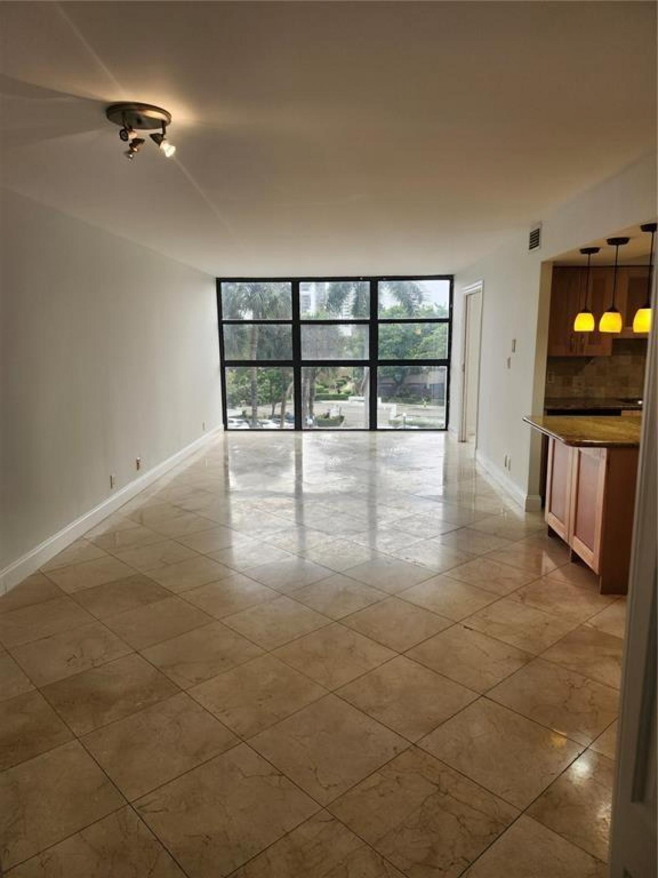 400 Leslie Drive 402, Hallandale Beach, Broward, 33009, United States, 1 Bedroom Bedrooms, ,1 BathroomBathrooms,Residential,For Sale,400 Leslie Drive 402,F10507664