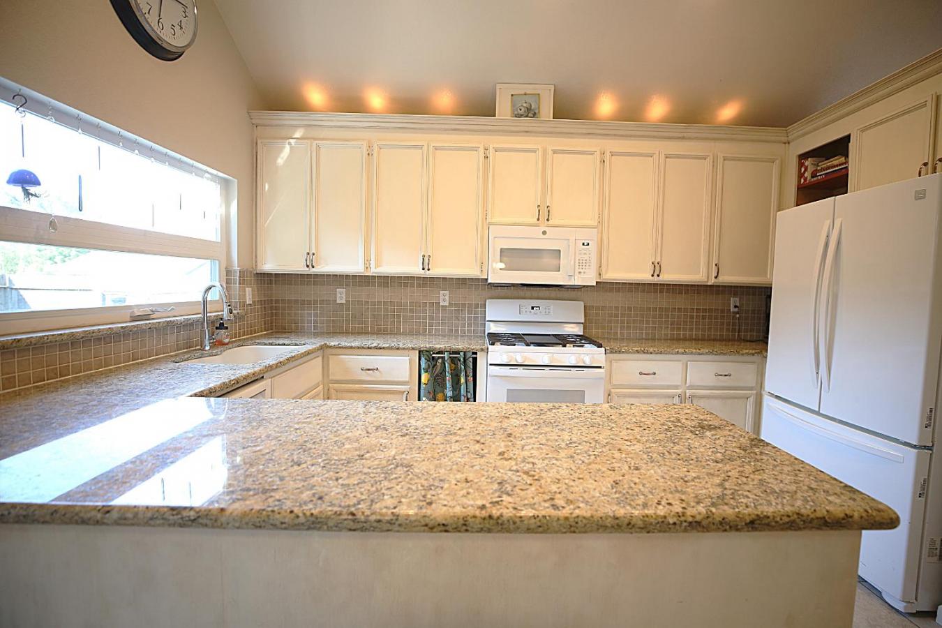 Oakdale, Stanislaus, 95361, United States, 5 Bedrooms Bedrooms, ,4 BathroomsBathrooms,Residential,For Sale,1908999