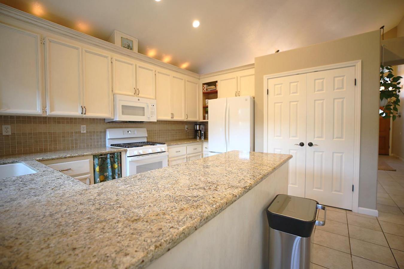 Oakdale, Stanislaus, 95361, United States, 5 Bedrooms Bedrooms, ,4 BathroomsBathrooms,Residential,For Sale,1908999