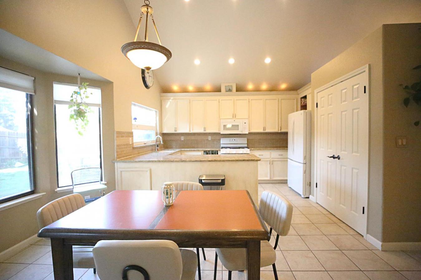 Oakdale, Stanislaus, 95361, United States, 5 Bedrooms Bedrooms, ,4 BathroomsBathrooms,Residential,For Sale,1908999