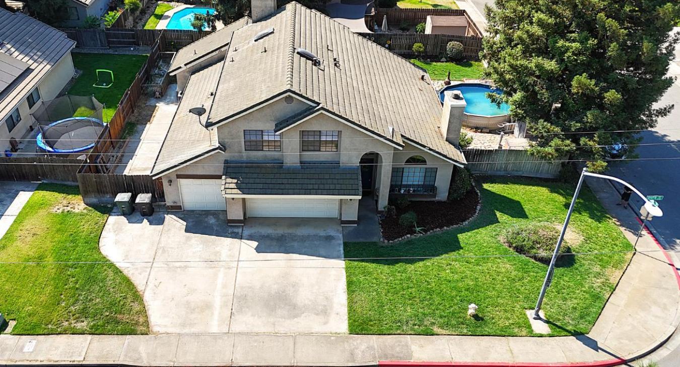 Oakdale, Stanislaus, 95361, United States, 5 Bedrooms Bedrooms, ,4 BathroomsBathrooms,Residential,For Sale,1908999