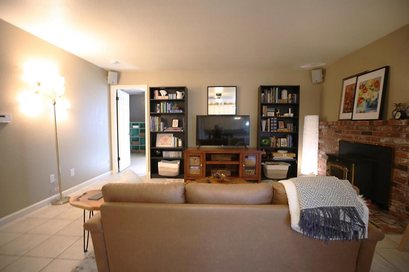 Oakdale, Stanislaus, 95361, United States, 5 Bedrooms Bedrooms, ,4 BathroomsBathrooms,Residential,For Sale,1908999