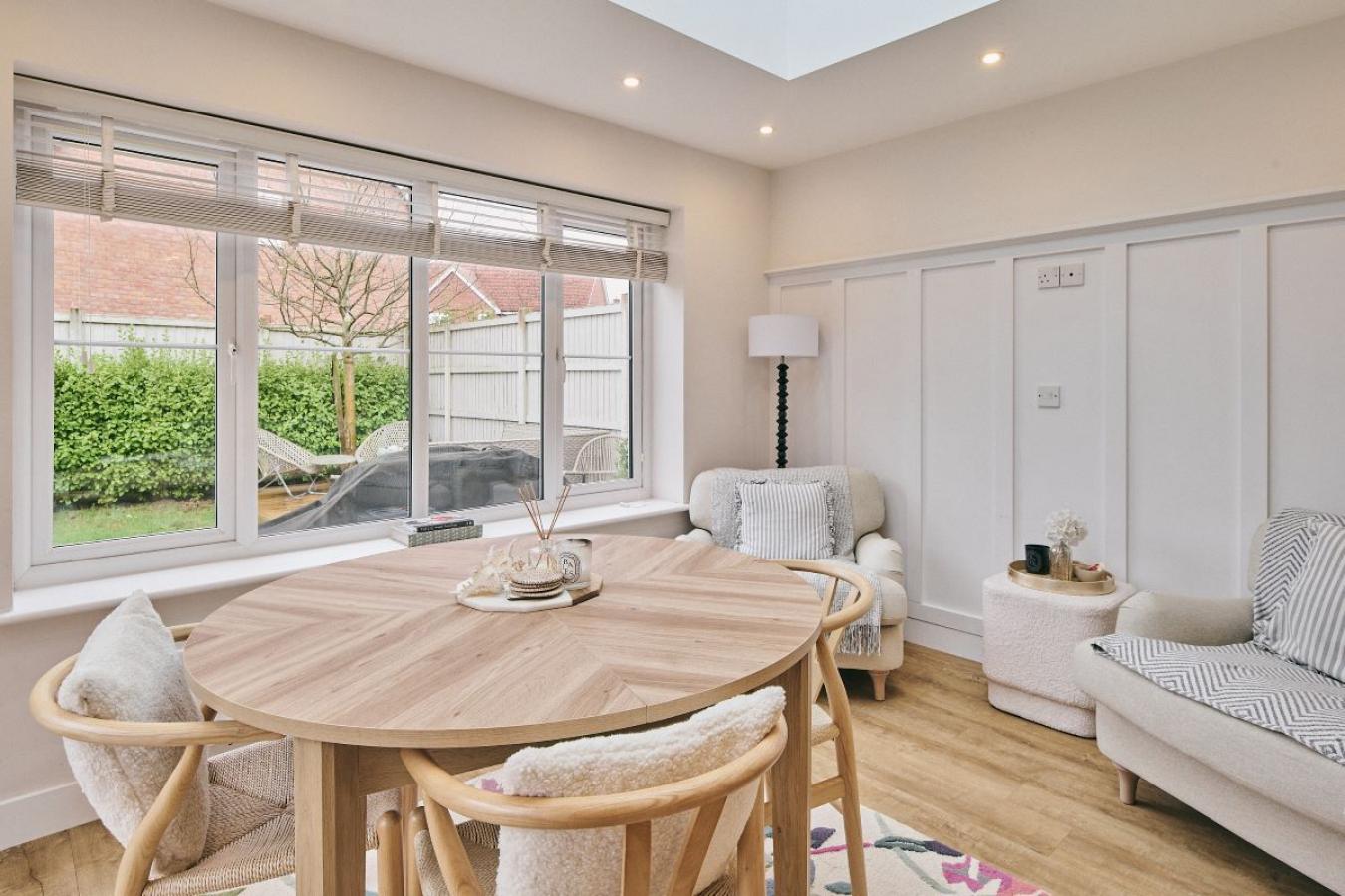 Hagley, Worcestershire, DY9 0AL, United Kingdom, 4 Bedrooms Bedrooms, ,2 BathroomsBathrooms,Residential,For Sale,1908998