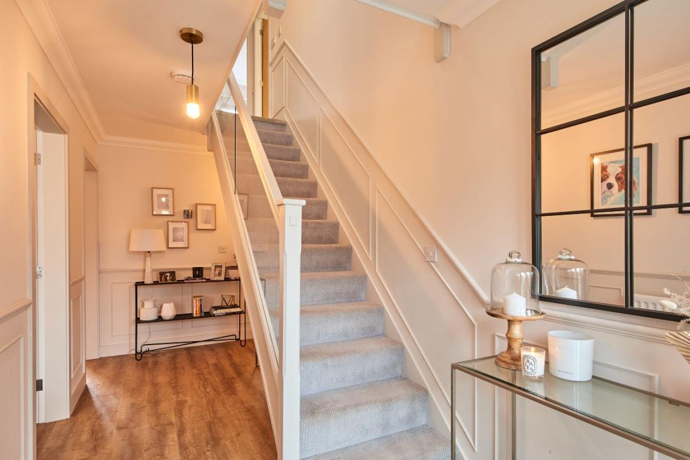 Hagley, Worcestershire, DY9 0AL, United Kingdom, 4 Bedrooms Bedrooms, ,2 BathroomsBathrooms,Residential,For Sale,1908998