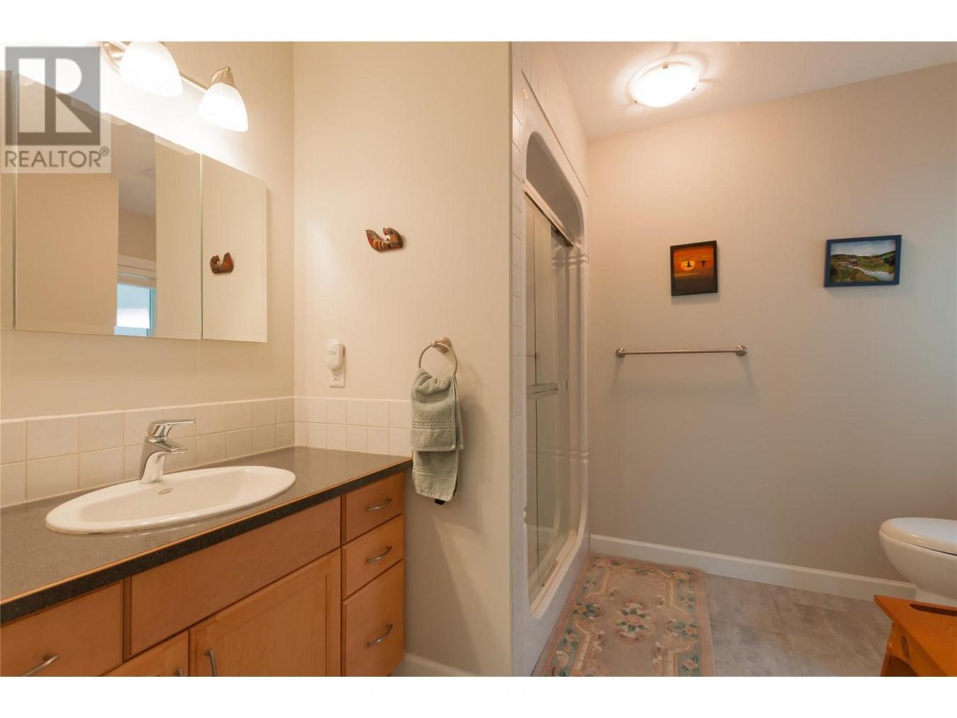 Kaleden, BC, V0H 1K0, Canada, 3 Bedrooms Bedrooms, ,3 BathroomsBathrooms,Residential,For Sale,1908992