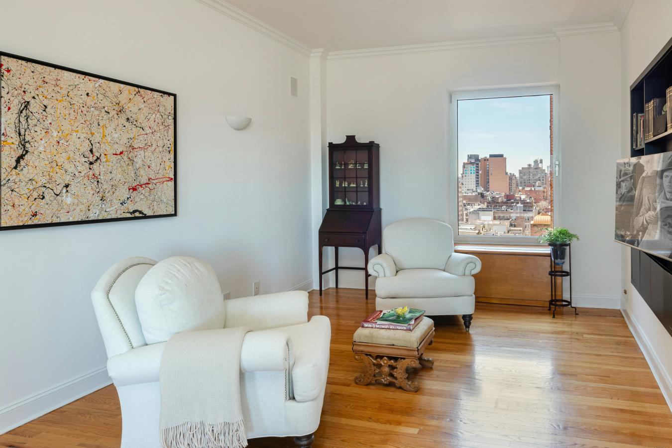 New York, New York, 10024, United States, 3 Bedrooms Bedrooms, ,2 BathroomsBathrooms,Residential,For Sale,1908984