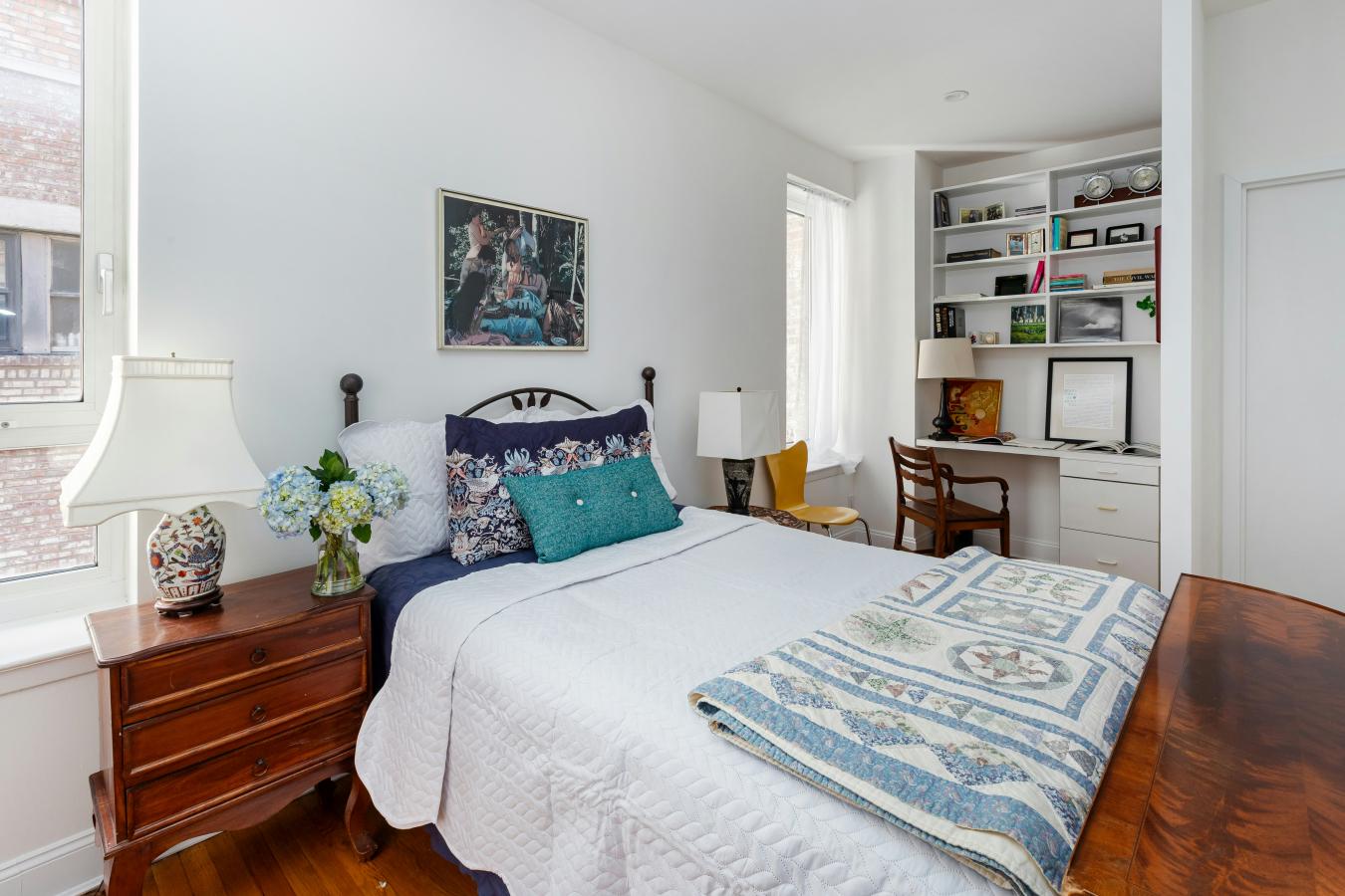 New York, New York, 10024, United States, 3 Bedrooms Bedrooms, ,2 BathroomsBathrooms,Residential,For Sale,1908984