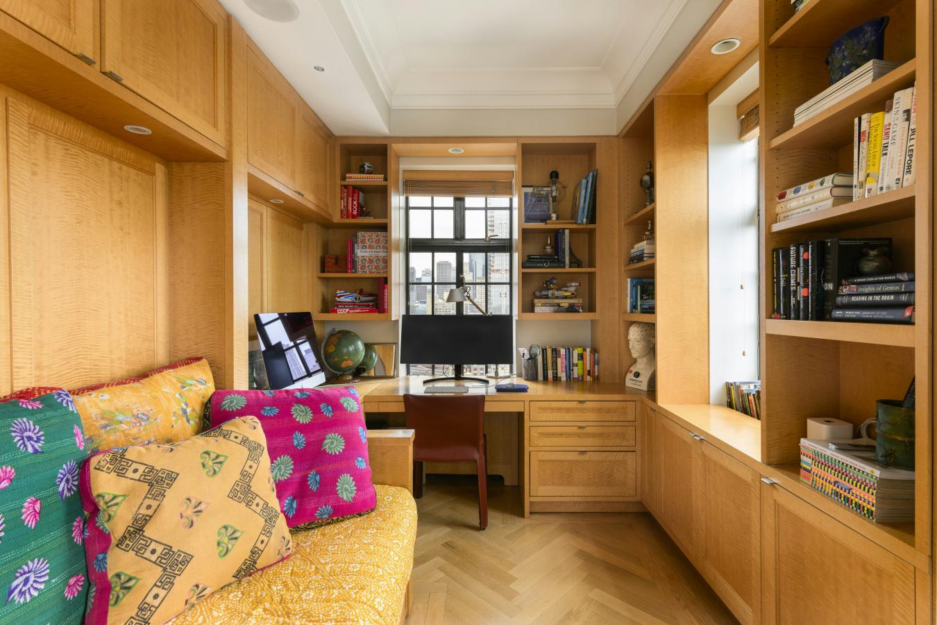 New York, New York, 10023, United States, 3 Bedrooms Bedrooms, ,2 BathroomsBathrooms,Residential,For Sale,1908983
