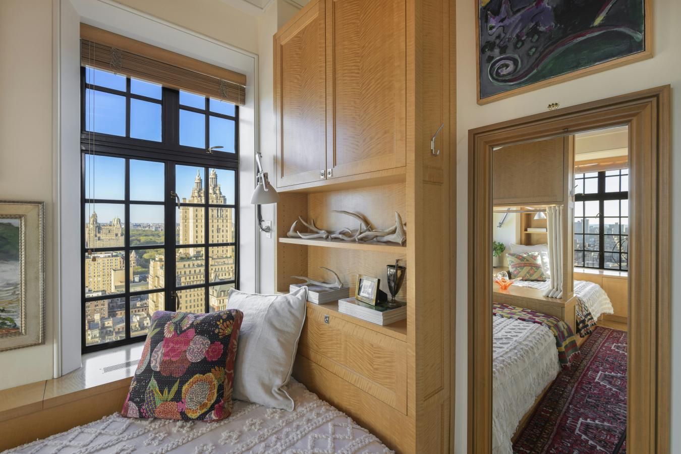 New York, New York, 10023, United States, 3 Bedrooms Bedrooms, ,2 BathroomsBathrooms,Residential,For Sale,1908983