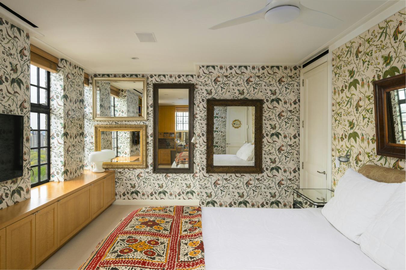 New York, New York, 10023, United States, 3 Bedrooms Bedrooms, ,2 BathroomsBathrooms,Residential,For Sale,1908983