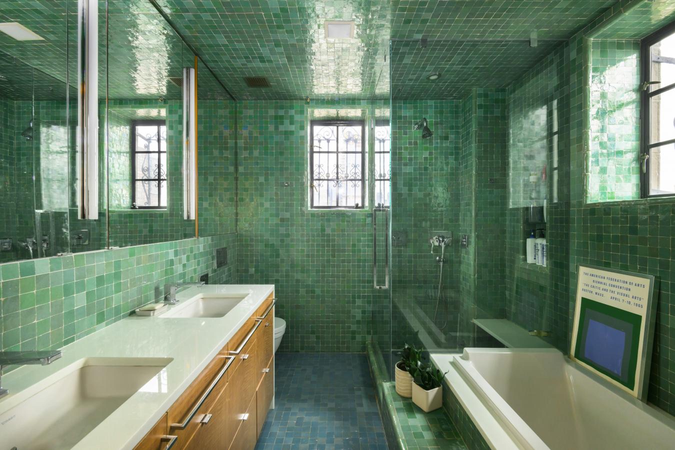 New York, New York, 10023, United States, 3 Bedrooms Bedrooms, ,2 BathroomsBathrooms,Residential,For Sale,1908983