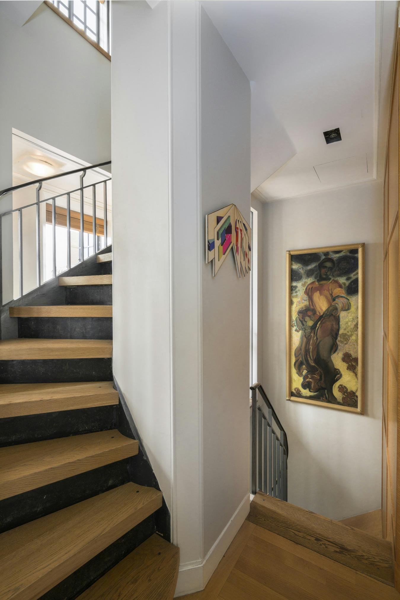 New York, New York, 10023, United States, 3 Bedrooms Bedrooms, ,2 BathroomsBathrooms,Residential,For Sale,1908983