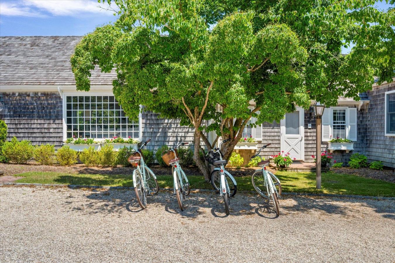 Village of Quogue, New York, 11959, United States, 5 Bedrooms Bedrooms, ,4 BathroomsBathrooms,Residential,For Sale,1908981