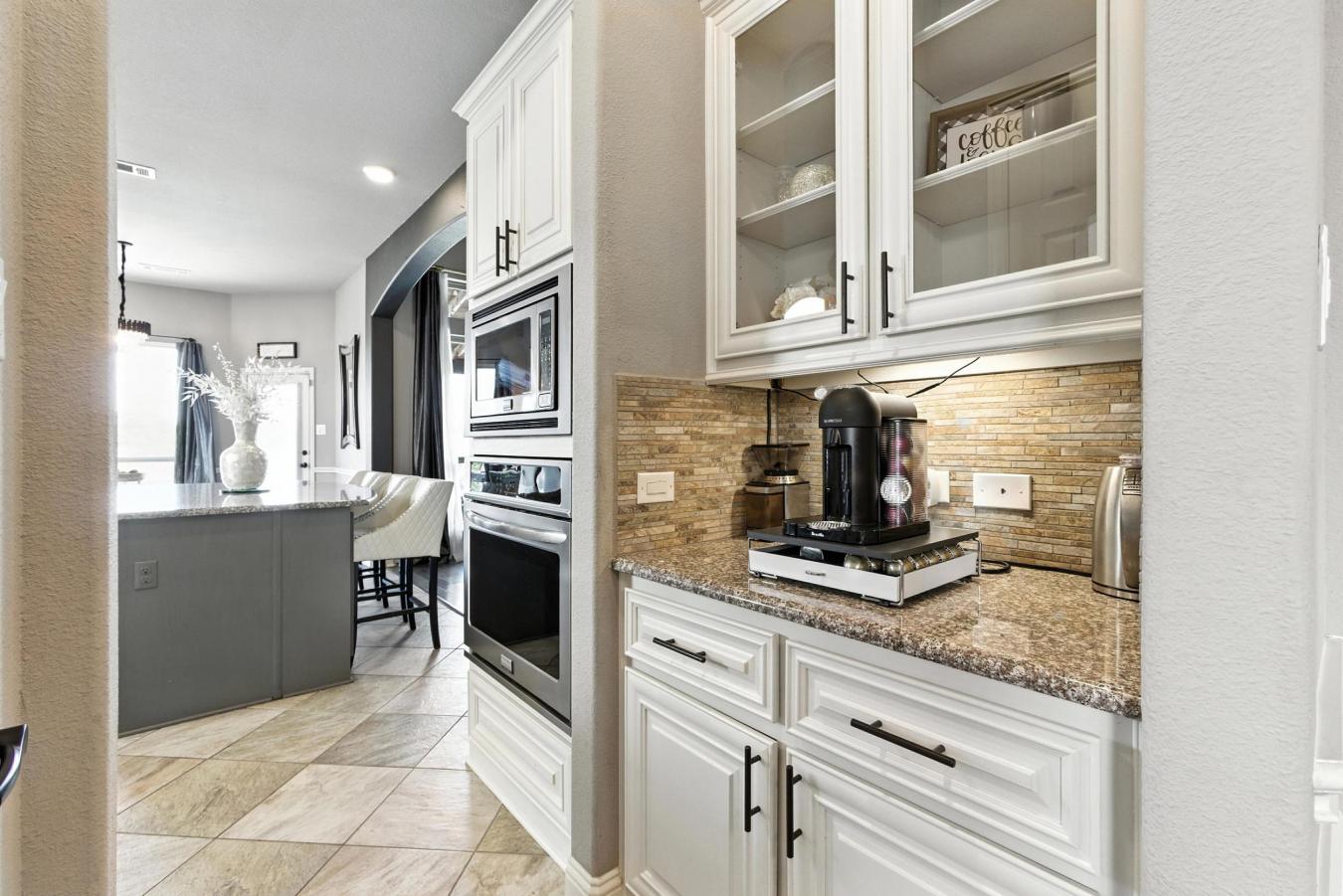Little Elm, Texas, 75068, United States, 5 Bedrooms Bedrooms, ,4 BathroomsBathrooms,Residential,For Sale,1912971