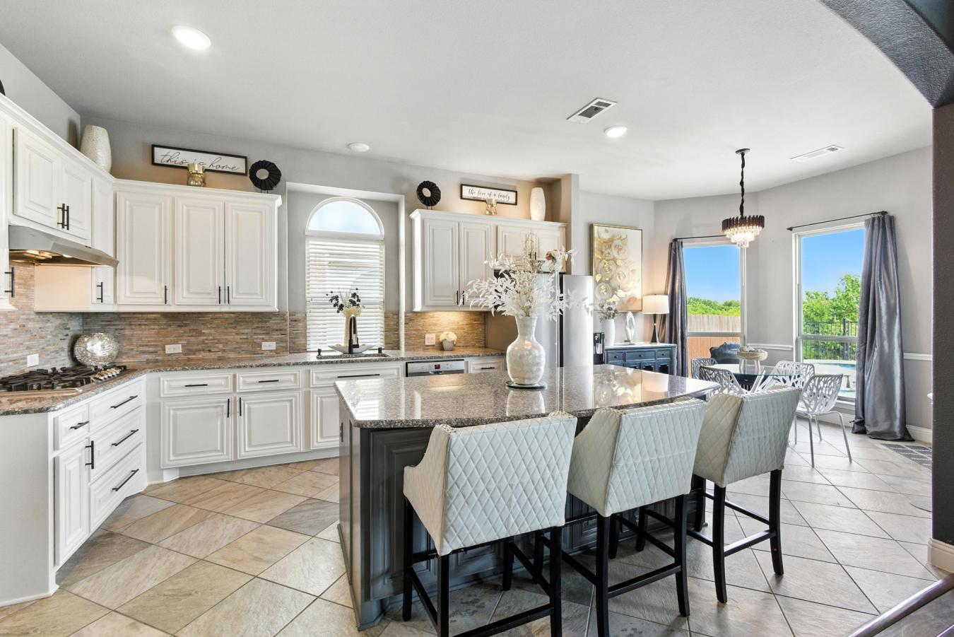 Little Elm, Texas, 75068, United States, 5 Bedrooms Bedrooms, ,4 BathroomsBathrooms,Residential,For Sale,1912971